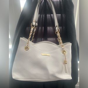 Jessica Simpson shoulder bag - never used